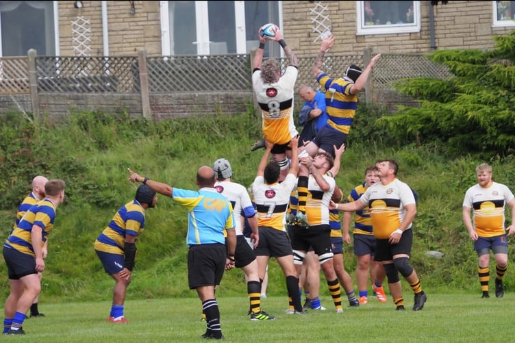 Vagabonds' number eight Gav Turnbull wins a lineout away at Burnley last week (Photo: Burnley RUFC)