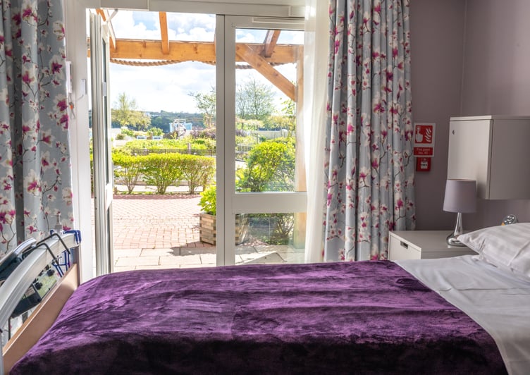 Hospice Isle of Man patient room