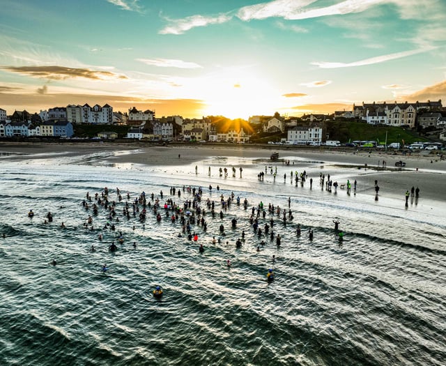 Sea dip for mental health charity Isle Listen on Sunday