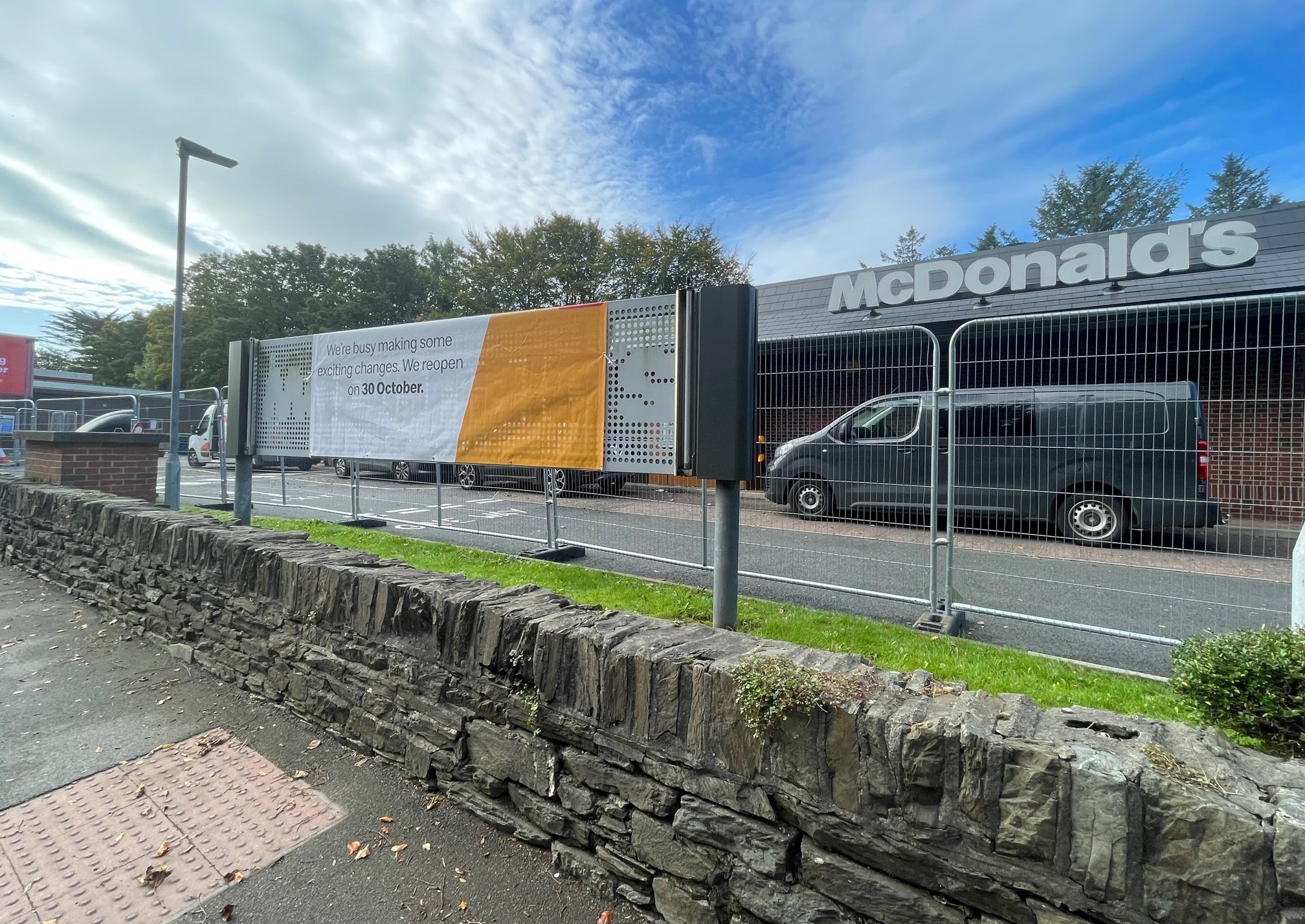 pictures-as-isle-of-man-s-mcdonald-s-shuts-for-1-6m-refurbishment