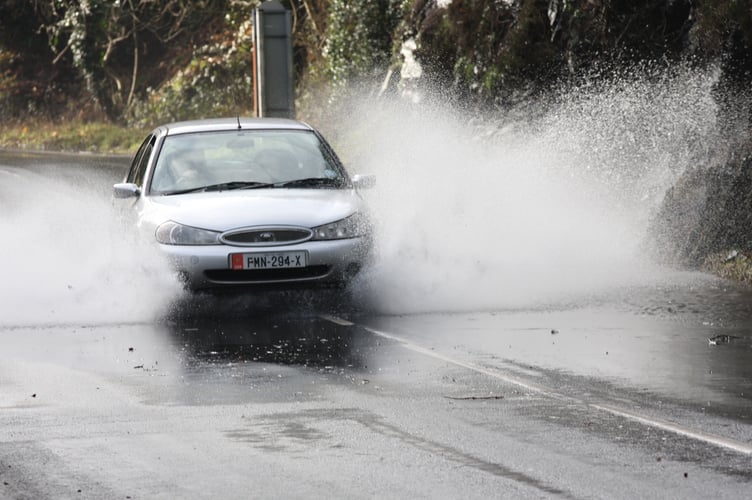 Accumulations of 15-25 mm are expected in most places around the island