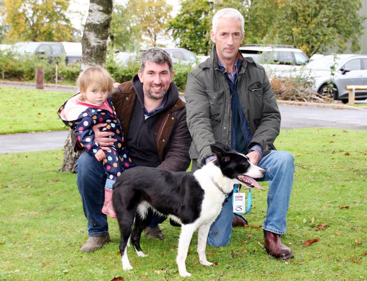 Alastair Walker with his 7000gns second top Skipton dog Tweeddale Kate, joined by buyer Tom Hill and rising two-year-old daughter Bethany
