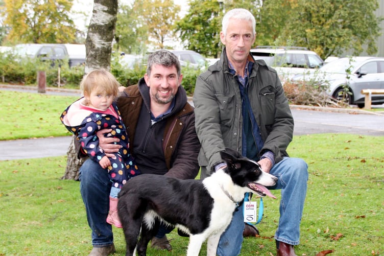 Alastair Walker with his 7000gns second top Skipton dog Tweeddale Kate, joined by buyer Tom Hill and rising two-year-old daughter Bethany
