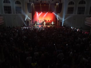 Villa Marina addresses audience feedback about talking at shows