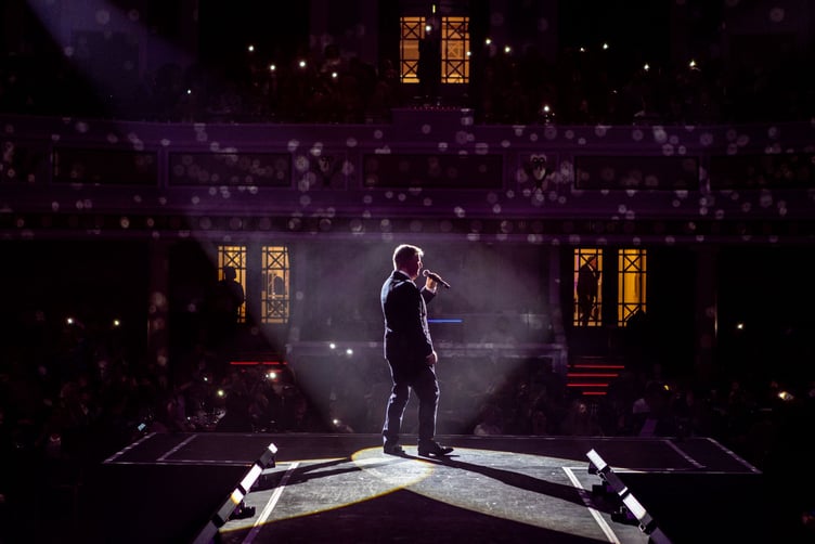 David Artus addressing the Villa Marina crowd