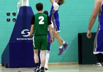 Wolves end Cavs' unbeaten run in basketball league