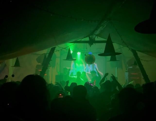 The Teepee featured performances from multiple DJ's including 'Anima' who collaborated in the organisation of the event.
