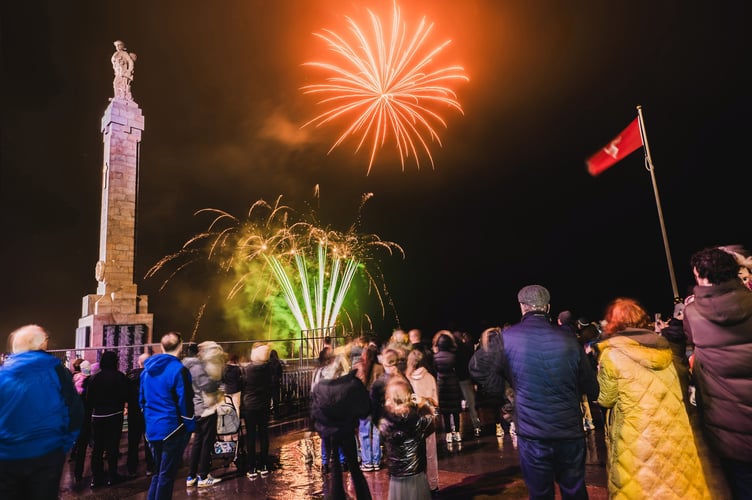Crowds gathered on Douglas Promenade for the annual firework display on Wednesday night 