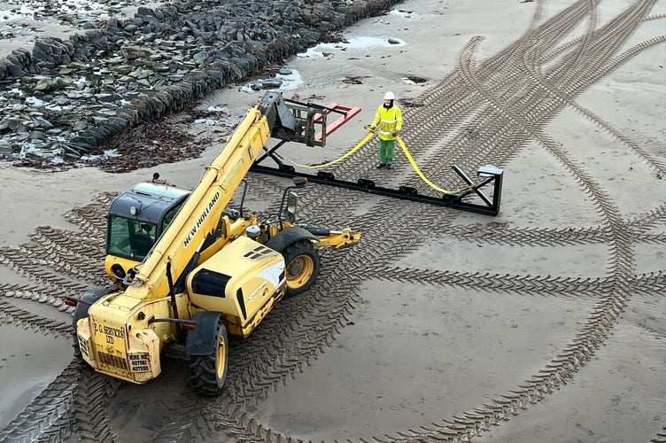 The telehandler collects the next pier girder