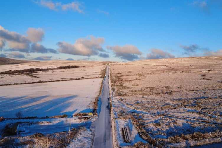 The Mountain Road closed by snow