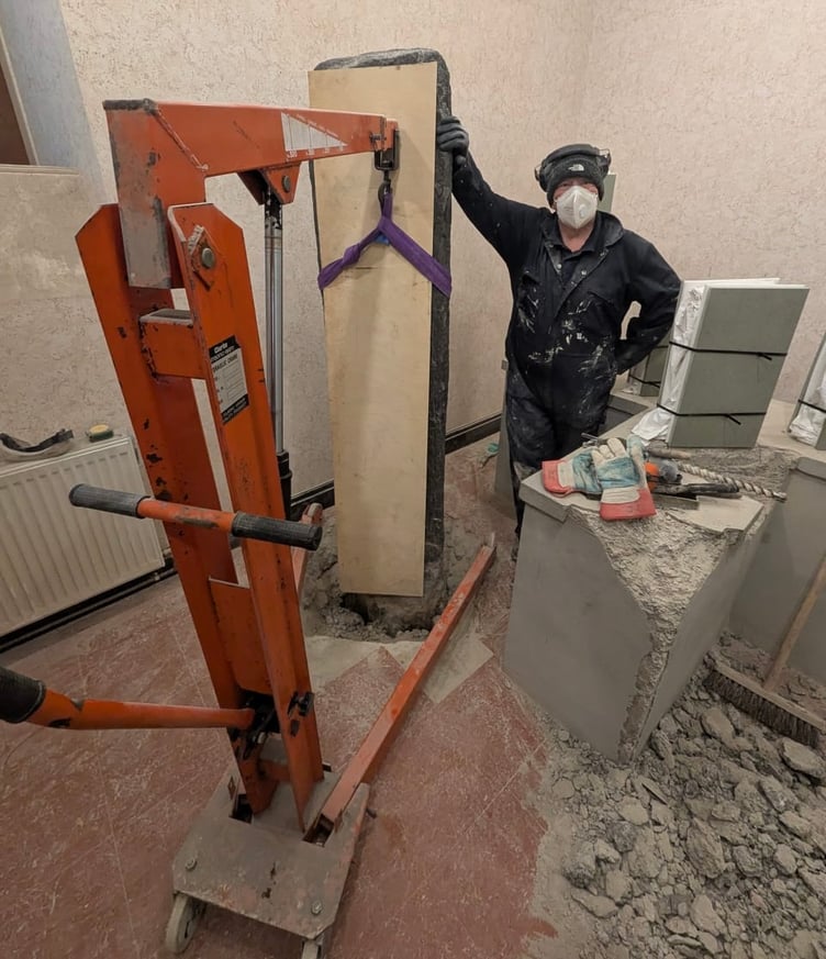 The first cross slab is moved