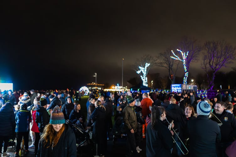 A busy Onchan Park for this year's Christmas lights switch on 'Night of Light' (All photos: DK Photography)