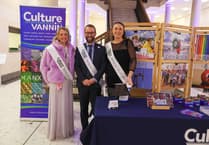 Awards for Excellence guests donate £3,400 to support Culture Vannin