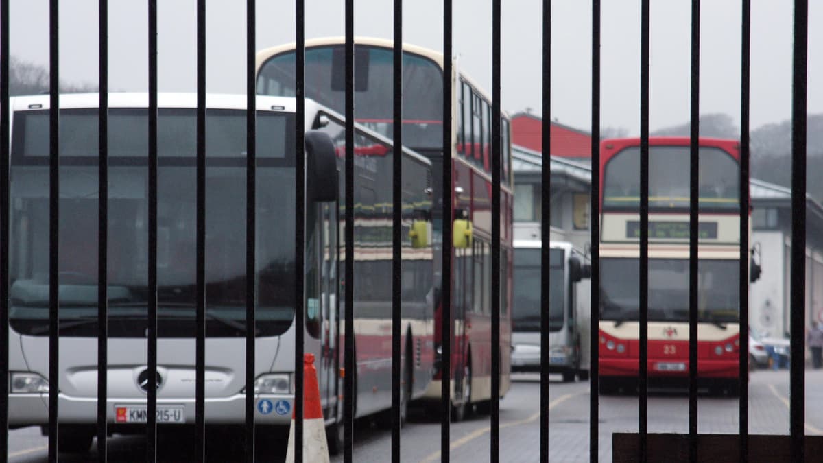Government says bus strike ‘now seems inevitable’ despite fresh talks