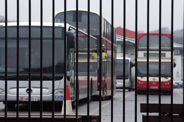 Isle of Man bus drivers to stage 10-day strike - reports