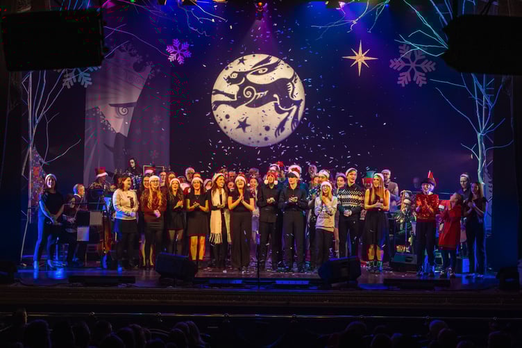 The finale of Manannan’s Winterfest 2025 with all the performers on stage at the Gaiety Theatre