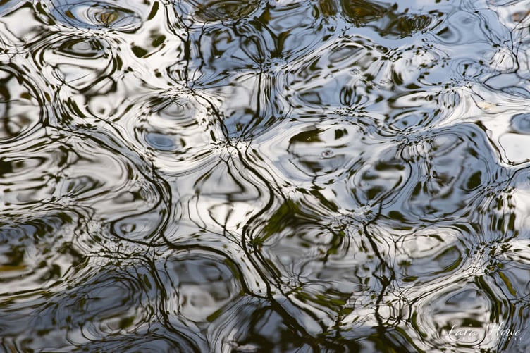 One of Dr Lara Howe's abstract images