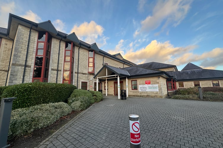 The Emergency Department (A&E) at Noble’s Hospital will remain open throughout Christmas and New Year, and a Minor Injuries Service will operate from the hospital.