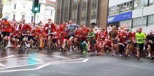 Watch as hundreds take part in the island's annual Santa Dash 2025