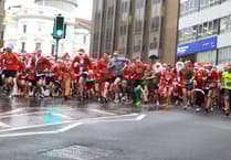 Watch as hundreds take part in the Isle of Man's annual Santa Dash 2025