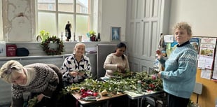 Nurses spread Christmas cheer with wreath-making