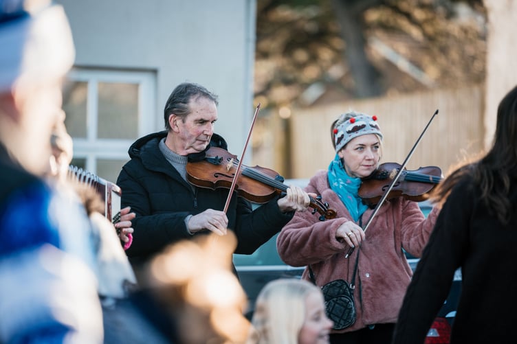 Today, the tradition is mostly symbolic and celebratory, focusing on music, heritage, and community