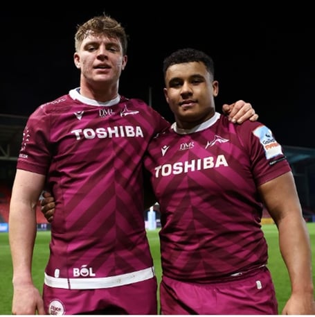 Patreece Bell (right) with fellow Sale Sharks debutant Jos Gilmore (Photo: Sale Sharks)