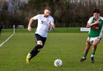 Onchan aim to derail Corinthians' Premier League title charge