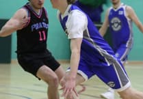 Wolves hit back to deny Pirates in basketball league