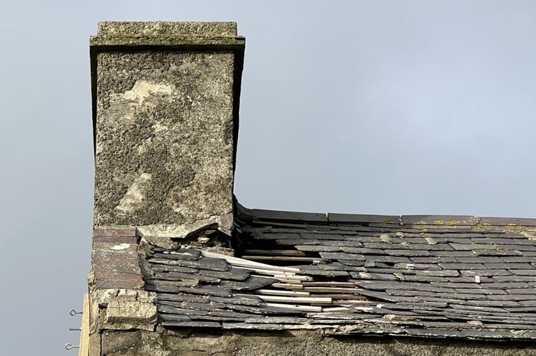 Multiple slates have been lost or dislodged