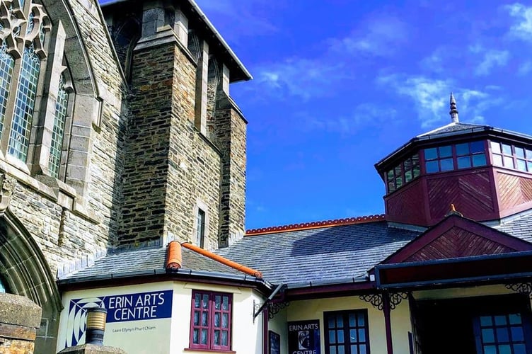 On Friday, February 6, TuneSmiths will be teaming up with Ballagroove Recording Studio to present 'Songwriter’s Selections – an Open Mic Night' at Harry’s Bar inside the Erin Arts Centre in Port Erin.