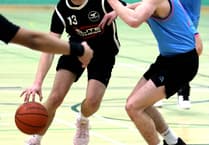 Cannons reach century to sink Pirates in basketball league