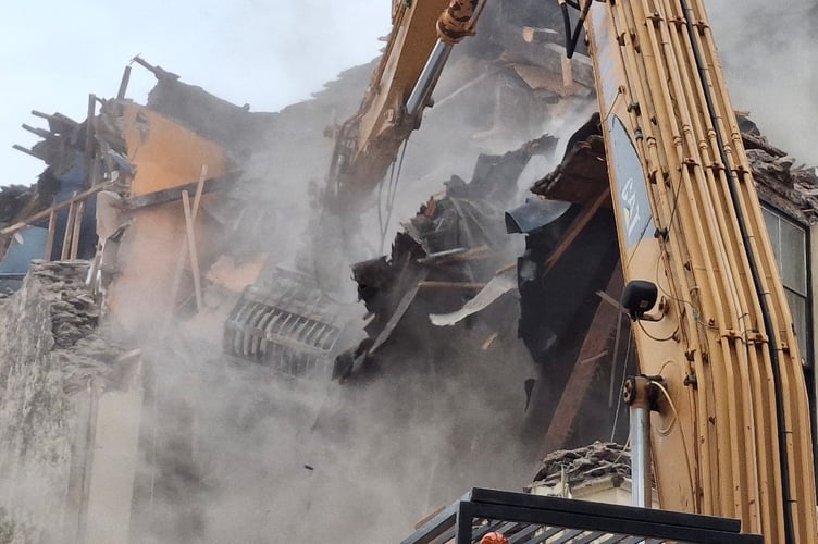 Demolition of Faze 2 gets under way