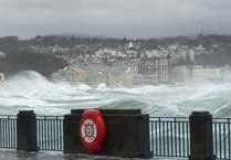 Number of Isle of Man promenades shut as huge waves crash over