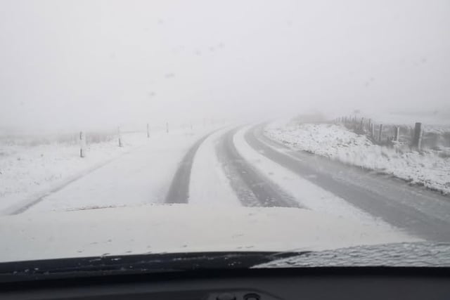 Snow shuts Mountain Road