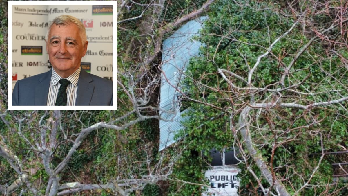 Historian tells how plan to save abandoned cliff lift was scuppered