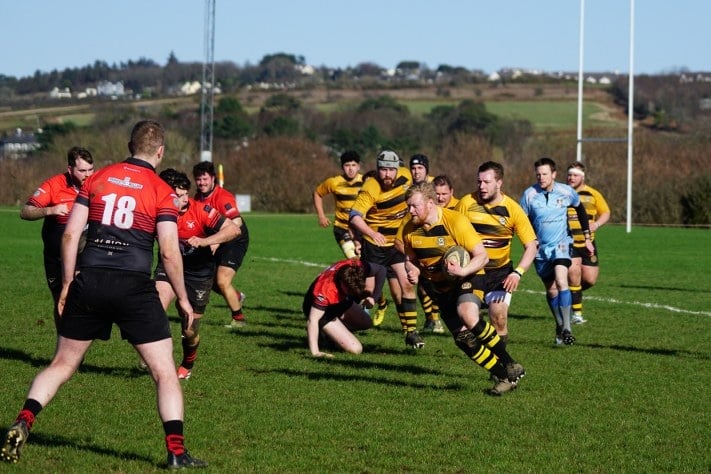 Vagabonds stalwart Matthew Rockwell on the charge against Ramsey at Ballafletcher on Saturday afternoon (Photo: John Liver/Mumbles Pics)
