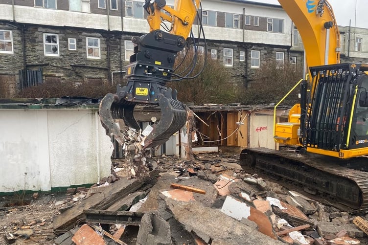 Demolition continues at former Castletown Golf Links Hotel