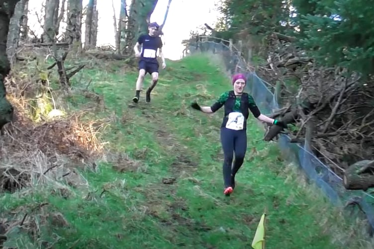 Nikki Arthur navigated the descent on her way to finishing as the leading woman in 12th place overall at the weekend (Photo: David Griffiths)