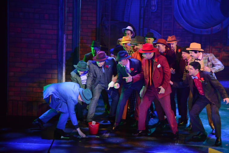 Plenty of coloured hats!