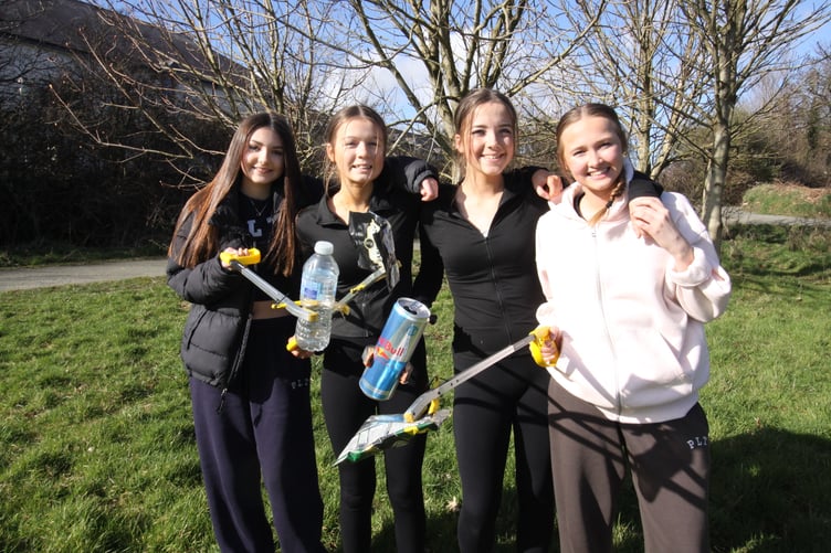 Geneva, Zara, Halle and Tara