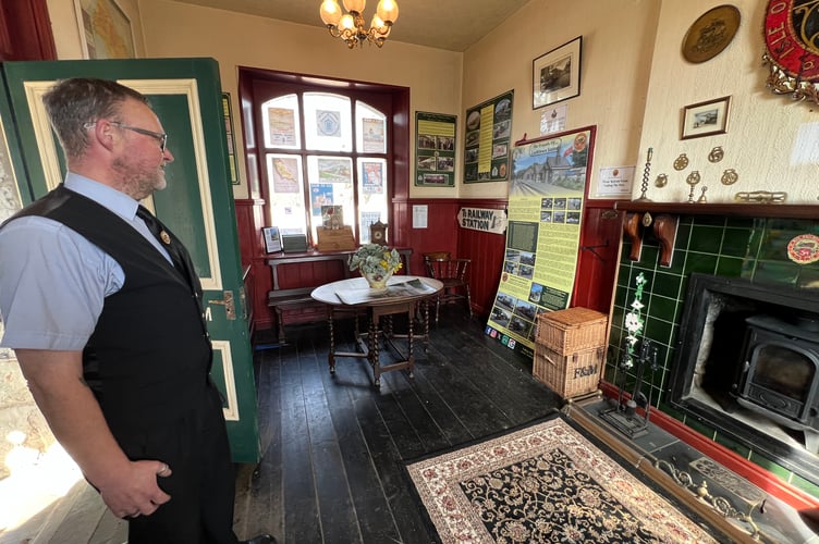 The waiting room at Castletown railway station