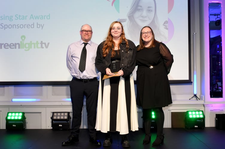 Caoimhe Moore (centre), winner of the Rising Star Award (Sponsored by Greenlight TV, award presented by Aisling Ridout and Julian Gravestock)