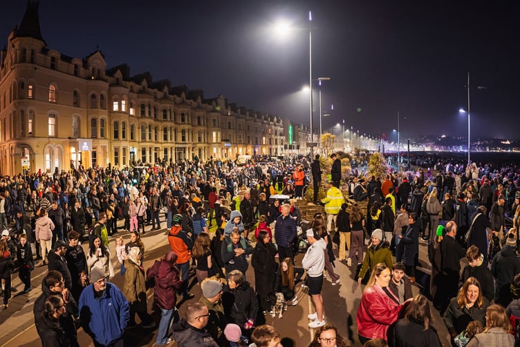 Thousands flocked to Douglas promenade to see the free drone show