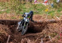 McCanney and Etchells head Manx charge in British Enduro champs