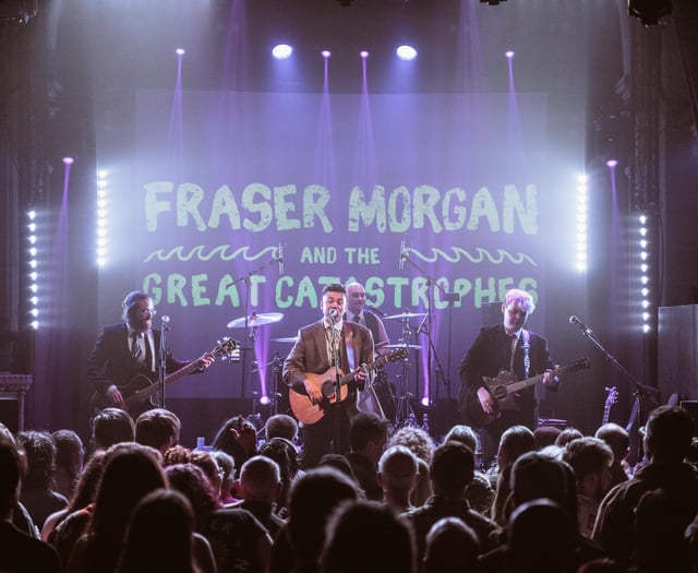 Folk-punk singer to perform free gigs to address men's mental health