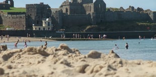 Peel beach stage in limbo as commissioners row continues