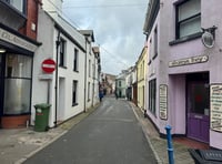 Traders unite behind commissioner as tensions with Town Hall deepen 