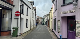 Traders unite behind commissioner as tensions with Town Hall deepen 