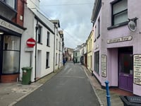 Traders unite behind commissioner as tensions with Town Hall deepen 